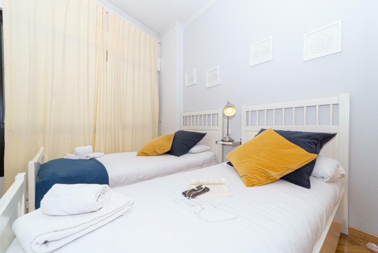 Apartamentos Plaza De Espana Madrid Extérieur photo