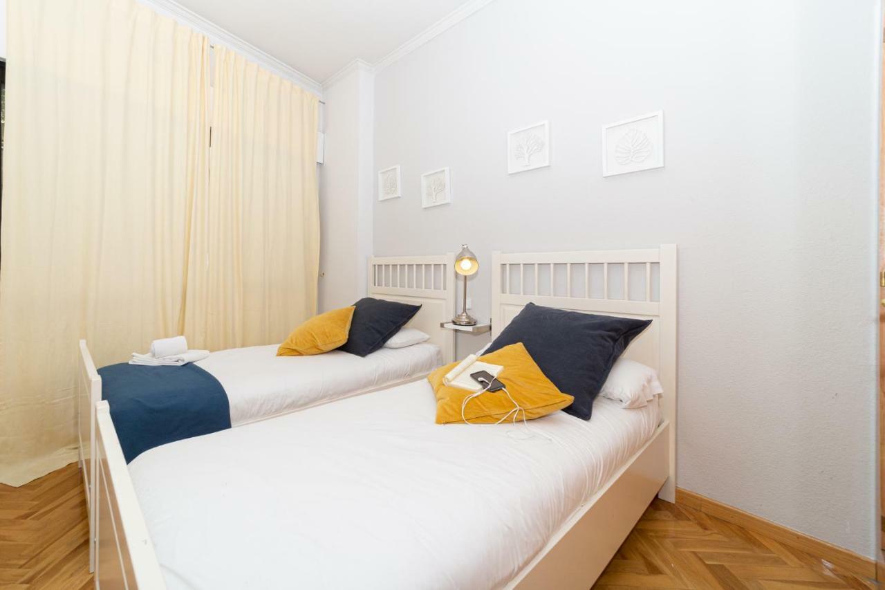 Apartamentos Plaza De Espana Madrid Extérieur photo
