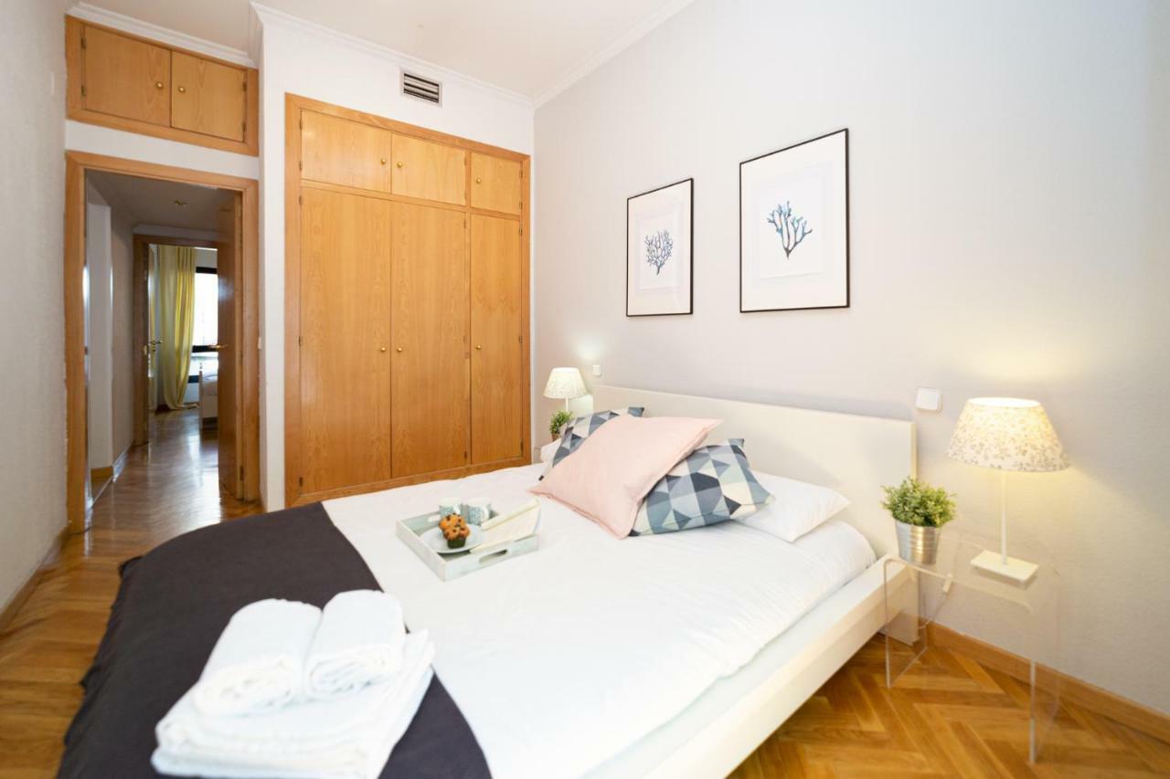 Apartamentos Plaza De Espana Madrid Extérieur photo