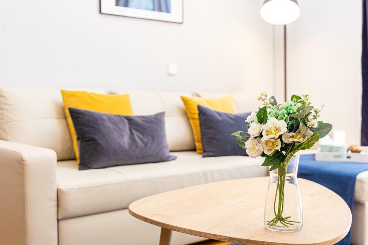 Apartamentos Plaza De Espana Madrid Extérieur photo